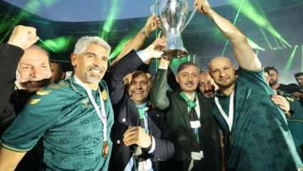 16 yıl sonra Süper Lig'e döndüler, başkansız kaldılar: 3 isimle görüşülüyor