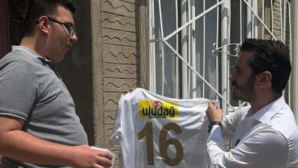 Efe’nin yaptığı ‘racon’ karşılık buldu!  AK Partili Başkan’dan takdir toplayan hareket