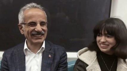 Marmaray'da Bakan'ı gören vatandaşların şaşkınlığı! Gören dönüp bir daha baktı...