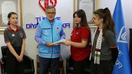 Öğrencilerden TDV aracılığıyla Gazze’ye gönül mektupları