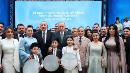 Erdoğan, Azerbaycan Bağımsızlık Günü'nde düzenlenen konseri izledi