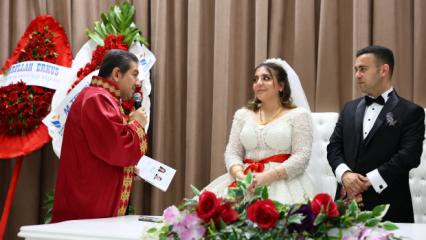 Esenler'de nikah ücretleri kaldırıldı!