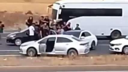 Görevden dönen gümrük muhafaza memurunu darbettiler; 3 tutuklama
