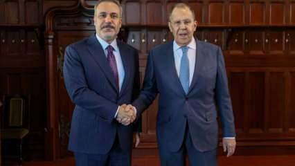 Hakan Fidan’ın Moskova çıkarması ve Moskova sokaklarından ‘savaş’ izlenimleri
