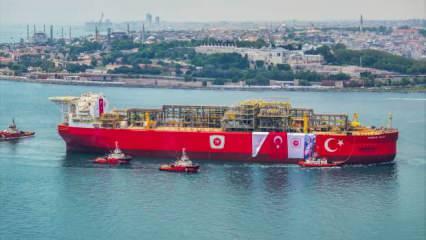 İstanbul'un fethinin yıl dönümünde tarihi anlar! Türkiye'nin ilki 'Osman Gazi' yola çıktı