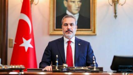 Yunan basınından Fidan'ın tez analizi: Türk imparatorluğuna giden yol haritası