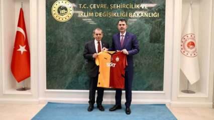 Bakan Kurum, Dursun Özbek'i kabul etti