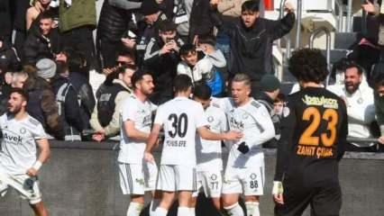 3. Lig'e düştüler! 111 yıllık kulüp sıkıntıda, futbolcular ayaklandı