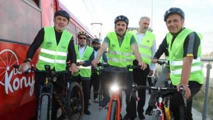 Başkan Altay, Konya'da bisikletseverlerle pedal çevirdi