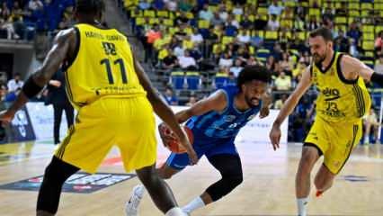 Fenerbahçe, Basketbol Süper Ligi'nde yarı finale yükseldi