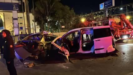 Gaziantep’te iki araç kafa kafaya çarpıştı: 5 ölü, 2 yaralı