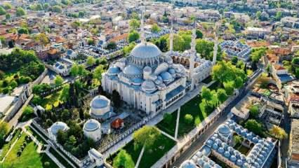 Mesaj mı? Osmanlı'nın simge eserinin üzerinde 'darbeci mason' ismi