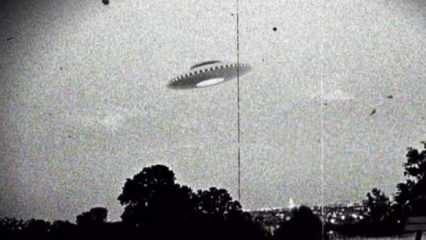 Pentagon'un UFO sırrı ortaya çıktı! Silah programları gizlendi