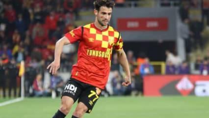 Süper Lig ekibinden ilk resmi imza!