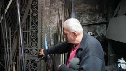 Papazlar 75 yaşındaki İbrahim Dede'nin peşinde! Herkes bu kapıyı istiyor