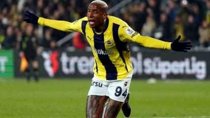 Gece yarısı olay tepki! Talisca taraftara yorum yaparak yanıt verdi