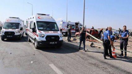 Aksaray'da sınava öğrenci götüren iki araç çarpıştı: 1 ölü, 10 yaralı