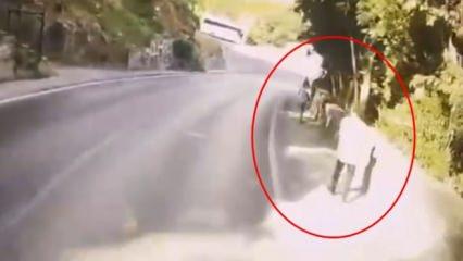 Fıkra gibi dehşet: Altın bilezikleri sahte sanıp 310 TL ile yetindi
