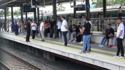 Marmaray’da teknik arıza: Yolcular aktarma yaparak seyahat etti