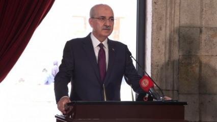 TBMM Başkanı Kurtulmuş, Anıtkabir'i ziyaret etti