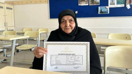 78 yaşındaki kadın imam hatip lisesini bitirip hafız oldu