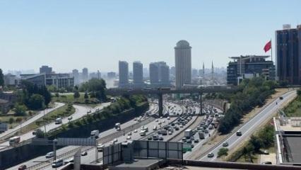 İstanbul'da bir AVM'de yangın çıktı!