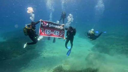 Şampiyonluğu denizin 26 metre altında kutladılar