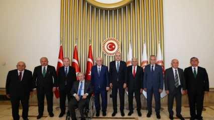 TBMM Başkanı Kurtulmuş, eski TBMM başkanlarıyla buluştu