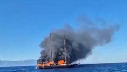Bodrum'da tekne yangını! Turistler ve mürettebat tahliye edildi