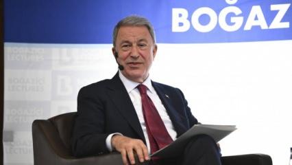 Boğaziçi Lecture Konferansı’na Akar ve Wallace katıldı