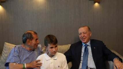 Cumhurbaşkanı Erdoğan'dan Galatasaray Başkanı Dursun Özbek'e ziyaret