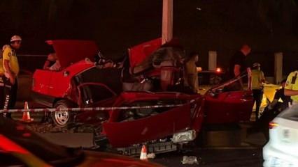 Eyüpsultan'da feci kaza: İkiye bölünen otomobilde bir kişi öldü