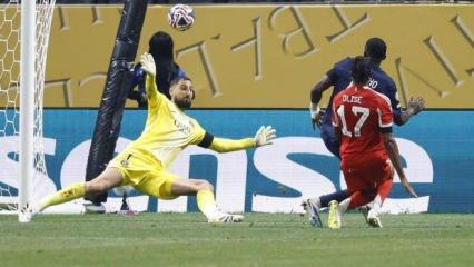 Kapanışı 90+6'da yaptılar! 9 kişiyle Bayern'i devirdiler