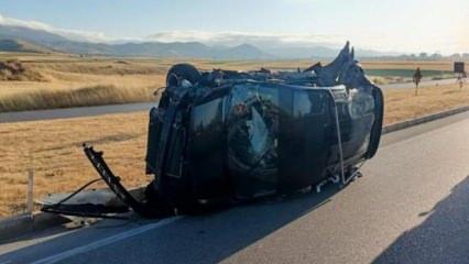 Merzifon'da traktör ve araç çarpıştı: 1 ölü, 4 yaralı
