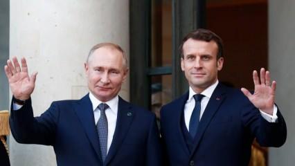 Putin ile Macron arasında 3 yılın ardından ilk görüşme