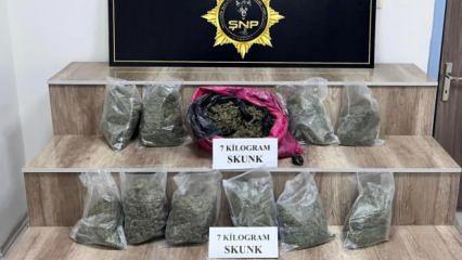 Siverek’te 7 kilo skunk ele geçirildi, 3 gözaltı