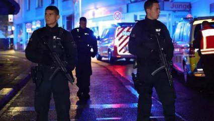 Almanya’da bıçaklı saldırı dehşeti! Ölü ve yaralılar var!