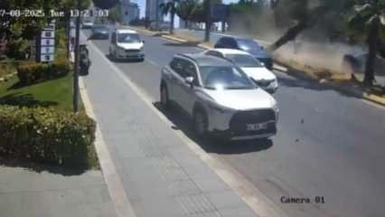 İstanbul'da feci kaza kamerada! Refüje çıkan cip ağaca çarptı