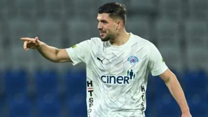 27 yaşındaki Türk futbolcu Suudi Arabistan'a transfer oldu