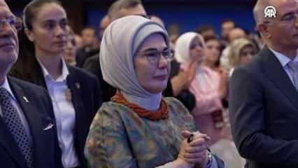 Emine Erdoğan’ın gözyaşları bize ne söylüyor?