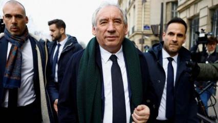 Fransa'dan yeni borç politikası... Resmi tatiller kaldırılabilir mi?