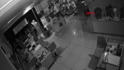 Saniyeler içinde kuyumcuyu soydular! İşte 600 bin dolarlık hırsızlık...