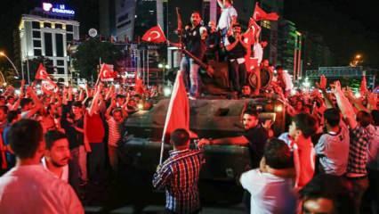 Spor camiasından 15 Temmuz paylaşımları! 'İhanet onların vatan bizimdir'