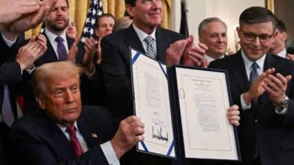 Trump alkışlar eşliğinde imzayı attı: En büyük devrim
