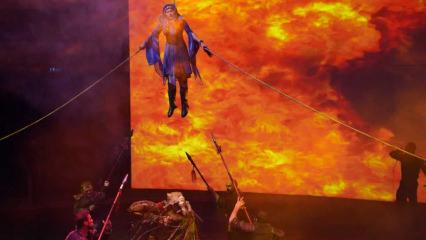 Türkiye’nin ilk ve tek atlı sahne gösterisi! Osman Bey ve Bala Hatun’un aşkı anlatılıyor