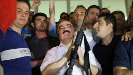 Vali Coş, 15 Temmuz'da darbecilere b&ouml;yle meydan okumuştu: Siz T&uuml;rk askeri değil misiniz?