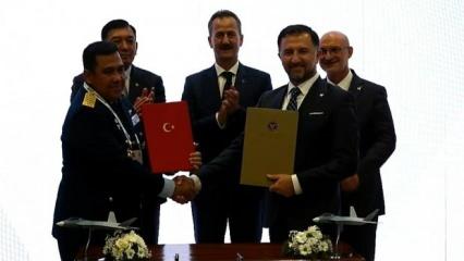 Cumhuriyet tarihinin en büyüğü! İmzalar canlı yayında atıldı, Türkiye'den alacaklar