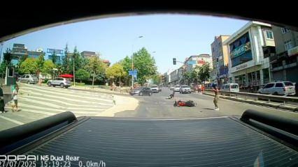 Ümraniye’de trafik ışıklarına uymayan yayaya, motosiklet çarptı!