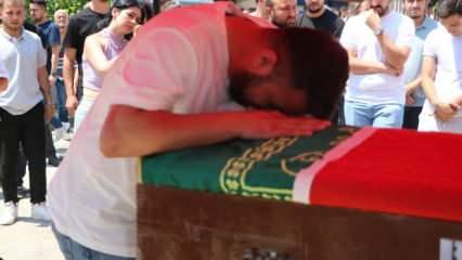 Bursa yangınında ölen gönüllü, gözyaşlarıyla uğurlandı