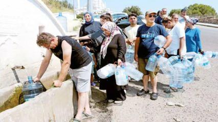 Tekirdağ'da bidonla su taşıma dönemi